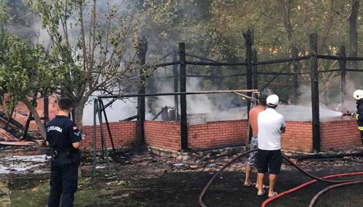 Kumluca Adrasan’da otel yangını korkuttu