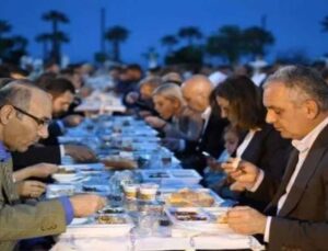 Konyaaltı personeli iftarda buluştu