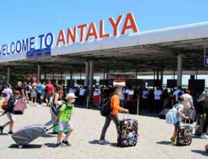 Antalya’ya hava yoluyla gelen turist sayısı 1 milyonu geçti