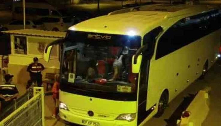 Antalya’da ülkeye yasadışı yollarla giriş yapan 43 kişi yakalandı