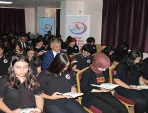 Antalya’da 33 bin öğrenciye kitap hediye edilecek