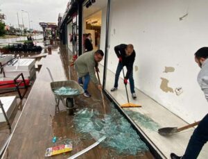 Antalya’da hortum dehşeti kamerada