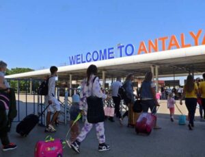 Antalya turizmde 2023’e hızlı giriş yaptı: Geçen yıla yüzde 61,5 fark