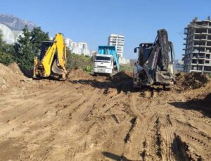 Alanya Belediyesinden kırsal yollarında yoğun mesai