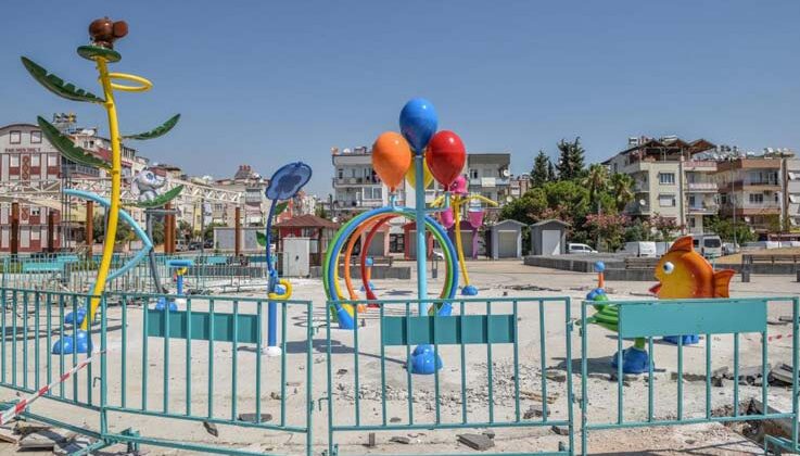 Kepez’de çocuklara su oyun parkı yapılıyor