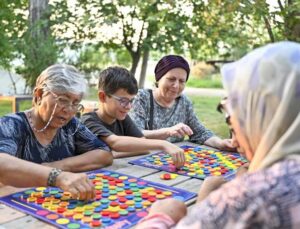 İki kuşak yarıştı