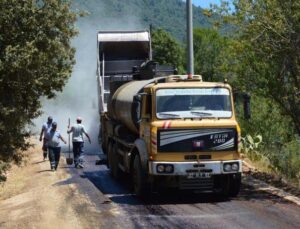 Hacıoğlan ve Sarıbelen grup yolunda asfalt çalışması