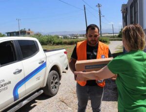 Büyükşehirin, glutensiz gıda yardımı sürüyor