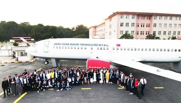 Uçak okulu öğrencilerinin YKS başarısı