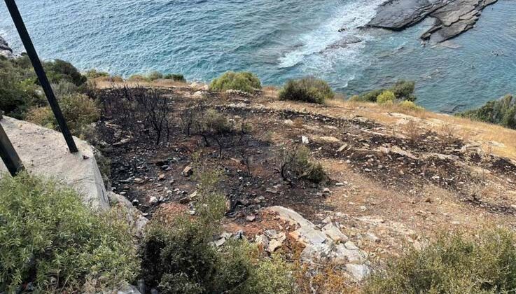Antalya’da otluk alanda çıkan yangın büyümeden söndürüldü