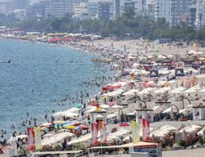 Antalya’da nem bunalttı