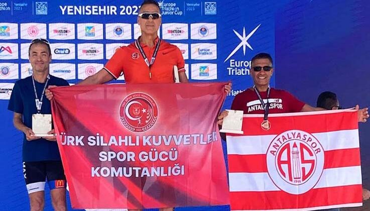 Antalyaspor Triatlon Takımı Mersin’de kürsü yaptı