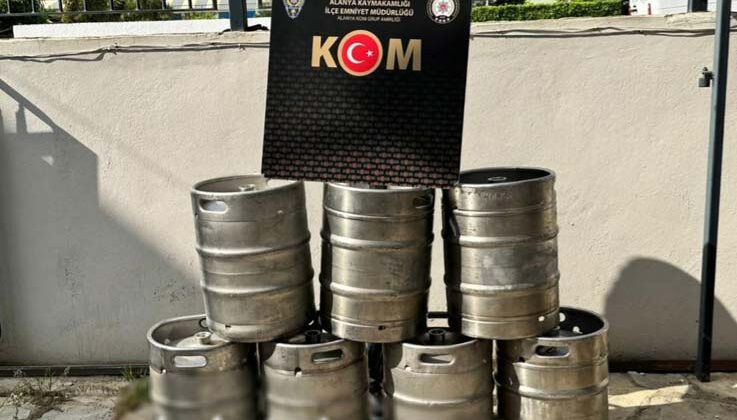 Antalya’da bin litre sahte alkol ele geçirildi