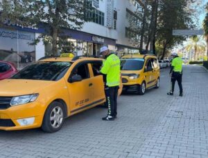 Gazipaşa’da taksiciler denetlendi