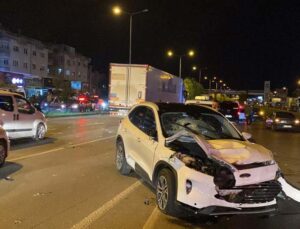 Otomobilin çarpıp ölümüne sebep olduğu yayanın metrelerce sürüklendiği anlar kamerada