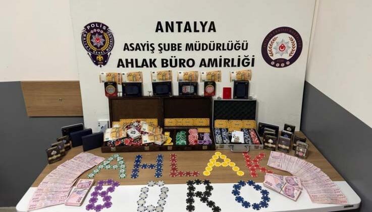Antalya’da kumar oynatılan 5 iş yerine adli işlem yapıldı