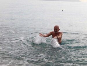 Antalya’da aralık ayında deniz keyfi