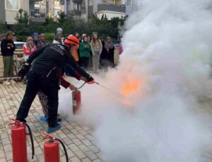 Öğrenci yurdunda yangın tatbikatı