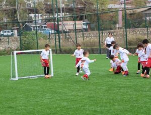 Anaokulları arasında futbol turnuvası