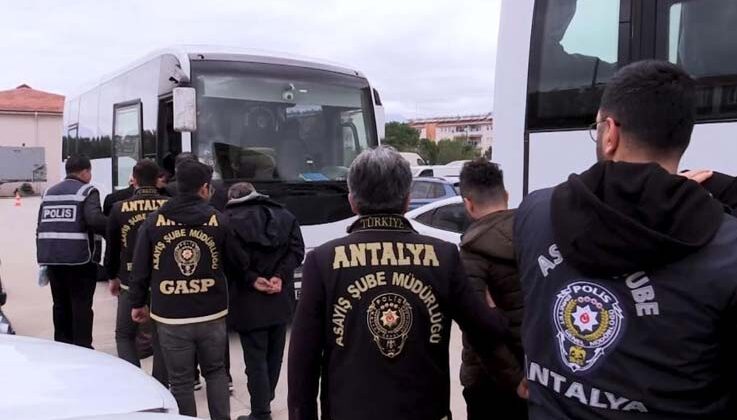 Antalya merkezli 4 ilde nitelikli dolandırıcılık operasyonu: 23 gözaltı