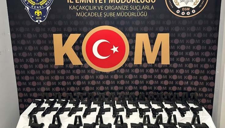 Antalya’da 49 adet ruhsatsız tabanca ele geçirildi