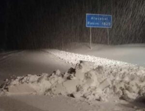 Antalya – Konya karayolunda ulaşıma “kar” engeli