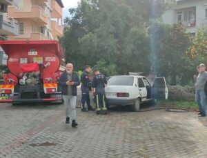 Park edip gittiği otomobilini geldiğinde yanarken buldu