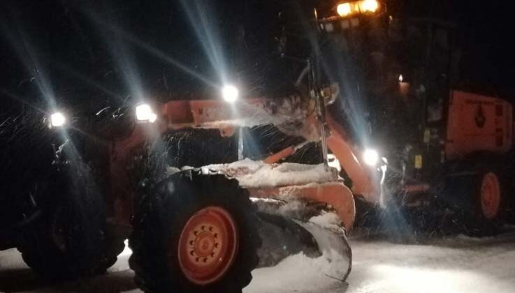 Bin 825 rakımlı Alacabel’de gece başlayan kar yağışı 10 kilometrelik alanda etkili oldu