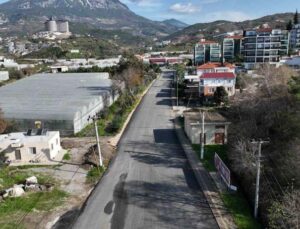 Alanya’nın doğu mahallelerinde asfalt yapımı devam ediyor