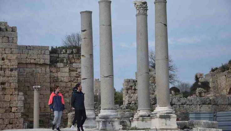Perge Antik Kenti’nin ziyaretçi sayısı 2023 yılında yüzde 15 arttı