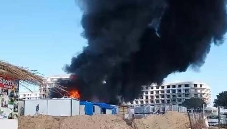 Antalya’da işçilerin kaldığı konteynerler alev alev yandı