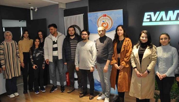 Antalya’nın gençlerine umut veren ‘işinde bir numara ol’ projesi hayata geçti