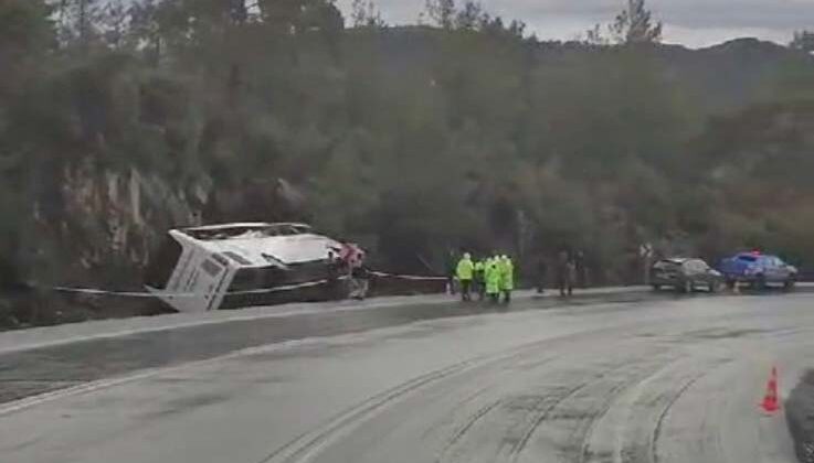 Antalya’da otobüs kazası: 21 yaralı