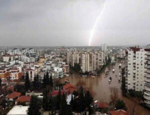 Antalya’da hayat felç oldu