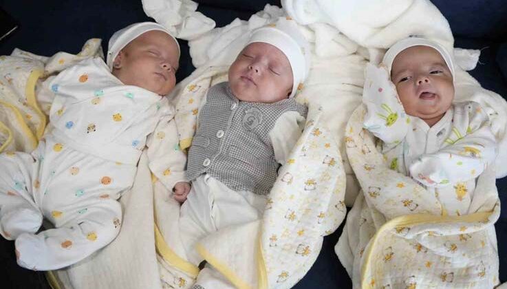 Antalya’da her kontrolde bebek sayısı arttı, üçüz mutluluğu yaşadılar
