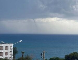 Alanya’da aynı anda 5 hortum ve dolu yaşandı