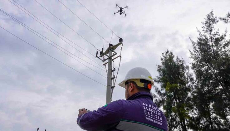 AEDAŞ, enerji nakil hatlarındaki arızaları İHA ve dronlarla tespit ediliyor