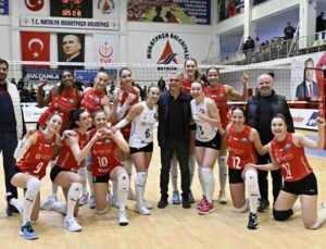 Başkan Uysal’dan voleybol takımına destek çağrısı