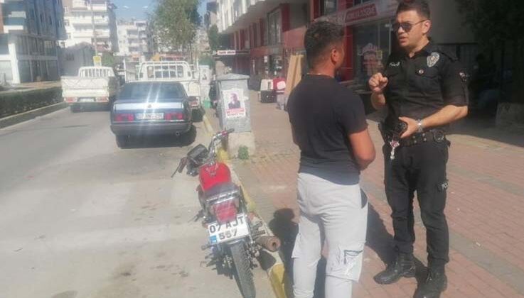 Motosikletin önünü kaldırırken polise yakalandı, önce nasihat ardından 38 bin 291 TL ceza yedi