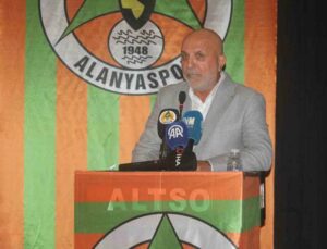 Alanyaspor’da başkanlığa tekrar Hasan Çavuşoğlu seçildi