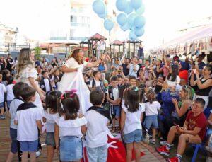 Alanya Belediyesi Kreş ve Çocuk Akademisi’nde mezuniyet heyecanı