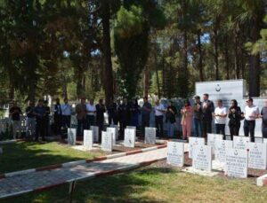 15 Temmuz şehidi Ağaroğlu, mezarı başında anıldı