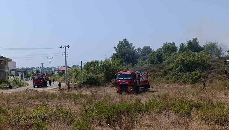 Site inşaatında çalışan vincin kopardığı enerji hattı yangın çıkardı