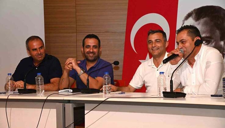 Manavgat Belediye Başkanı Kara, pazarcıları dinledi