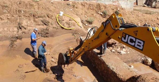 Elmalı’da su baskını yaşanan ev ve arazilerde hasar tespit çalışması yapıldı