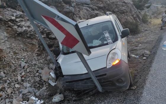 Antalya’da trafik kazası: 2 yaralı