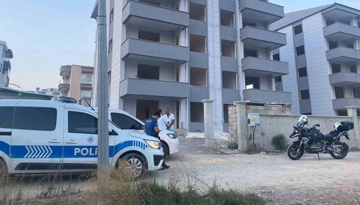 Arkadaşını ziyarete geldiği inşaatta ölü bulundu