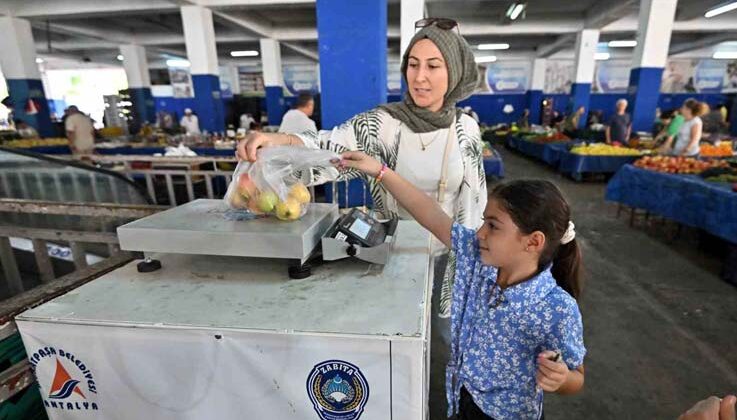 Antalya’da pazarlarda hassas terazi dönemi