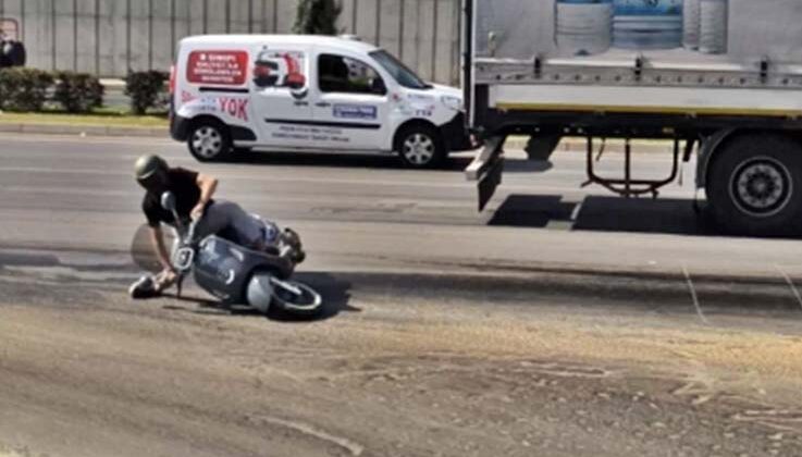 Alanya’da yola dökülen yağ, trafiği felç etti