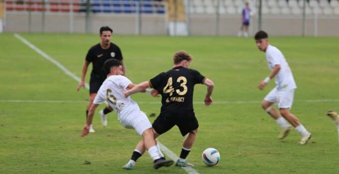 Kepezspor, ligdeki ilk galibiyetini 6-0’lık skorla aldı